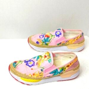 UUBARIS Women's Embroidered Floral Loafers Slip-On Sneakers